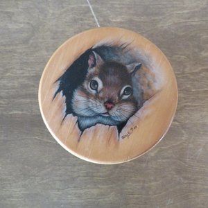 1 Pint crock with Hand painted lid of Squirrel